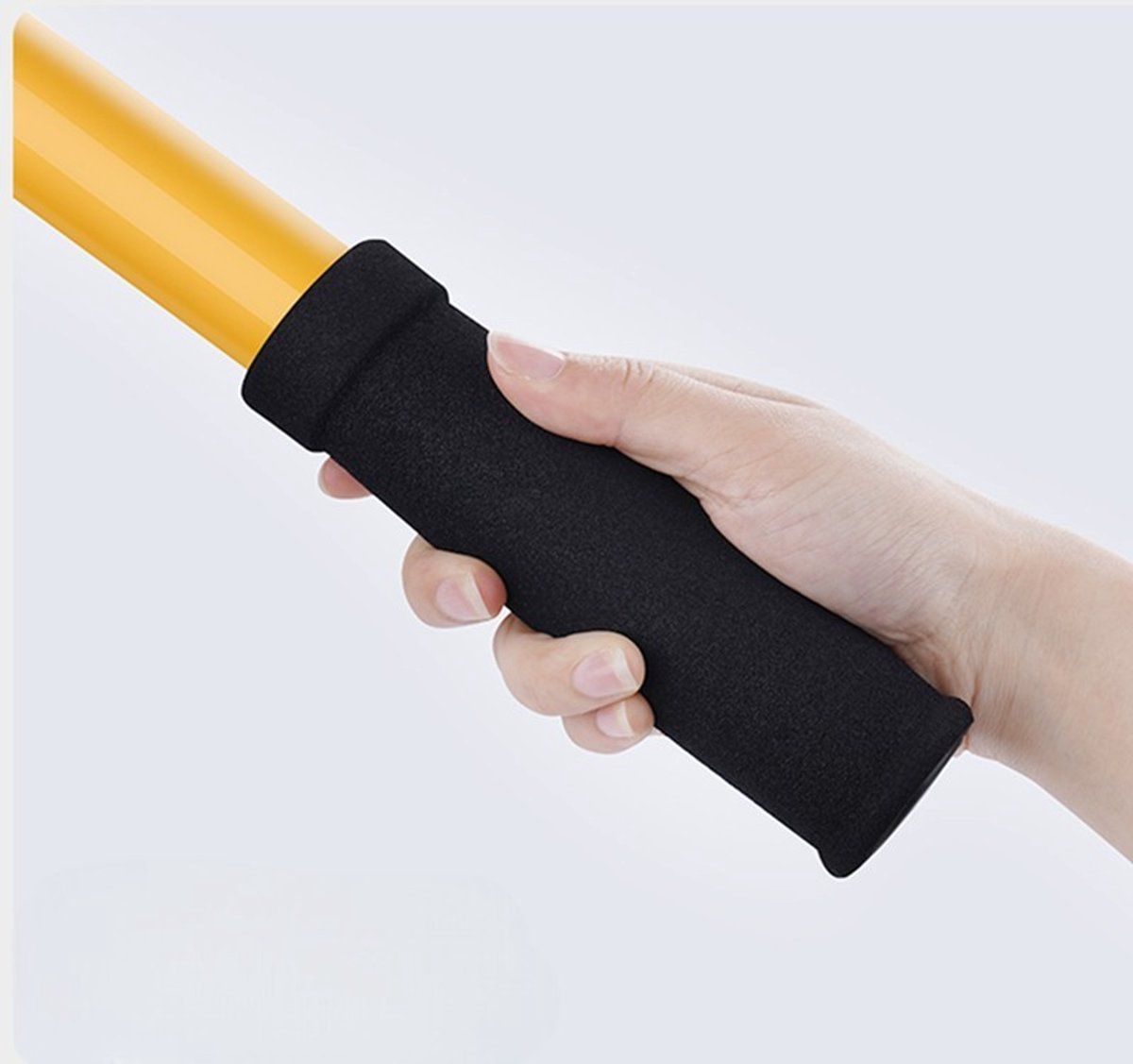Telescopic Car Wash Brush – 15° Curved Head, 90° Rotating | 110cm | Microfibre