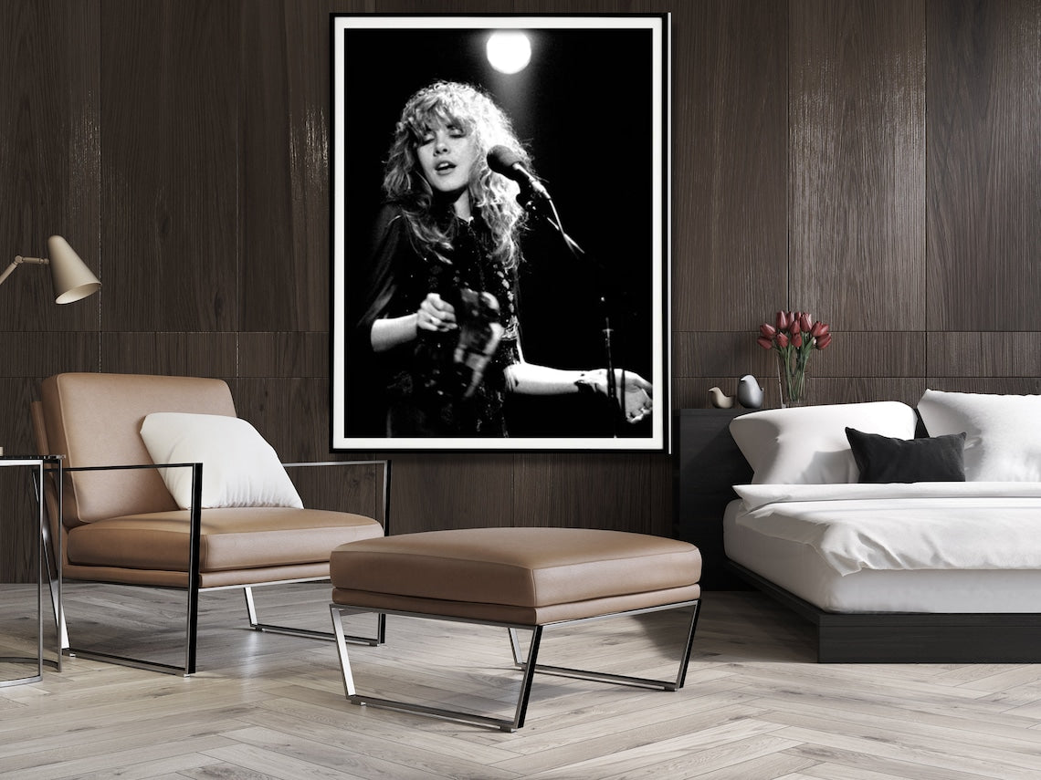 Stevie Nicks in Concert Poster – Black Floating Frame Canvas | 60×90cm